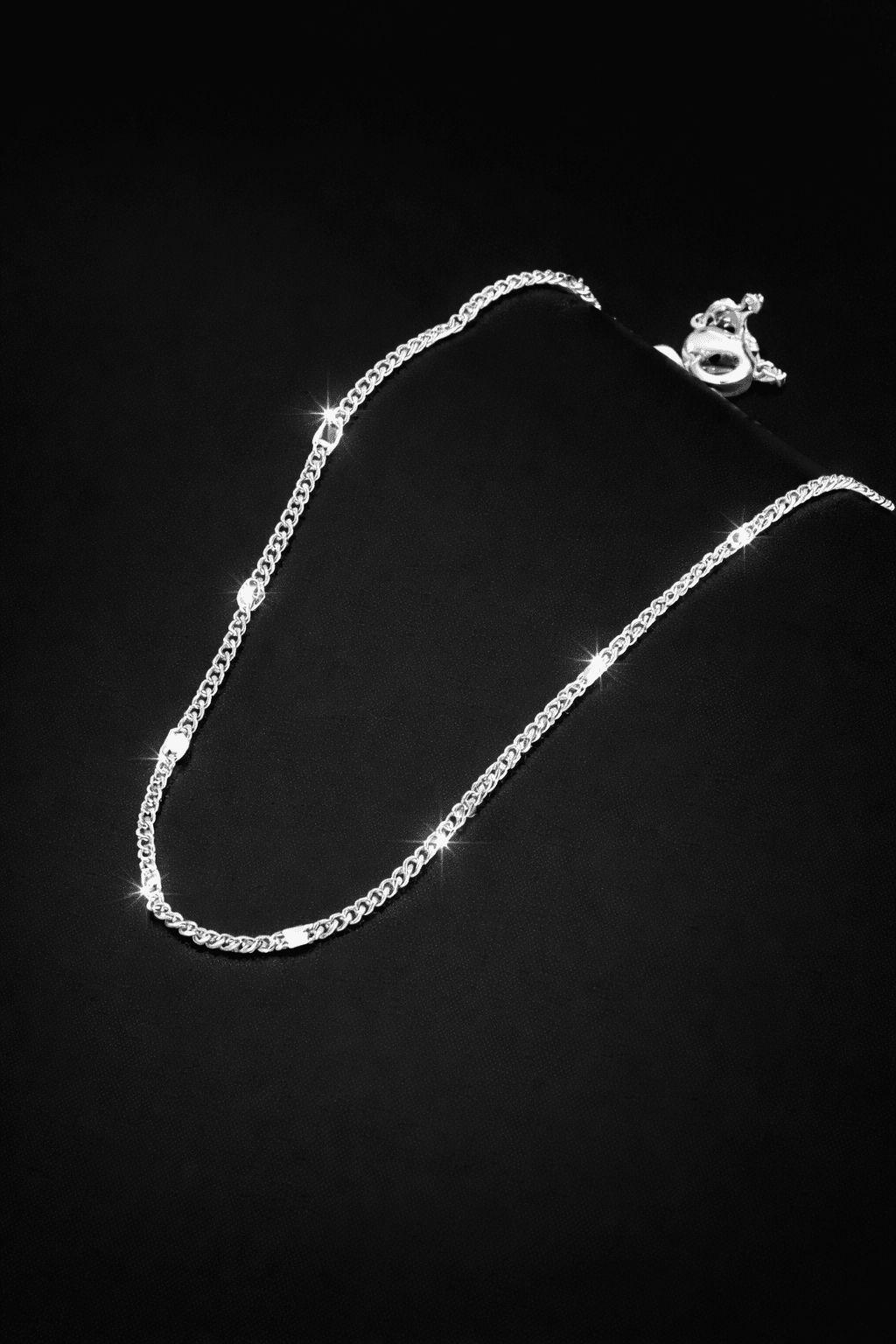 Velora Minimal Silver Anklet