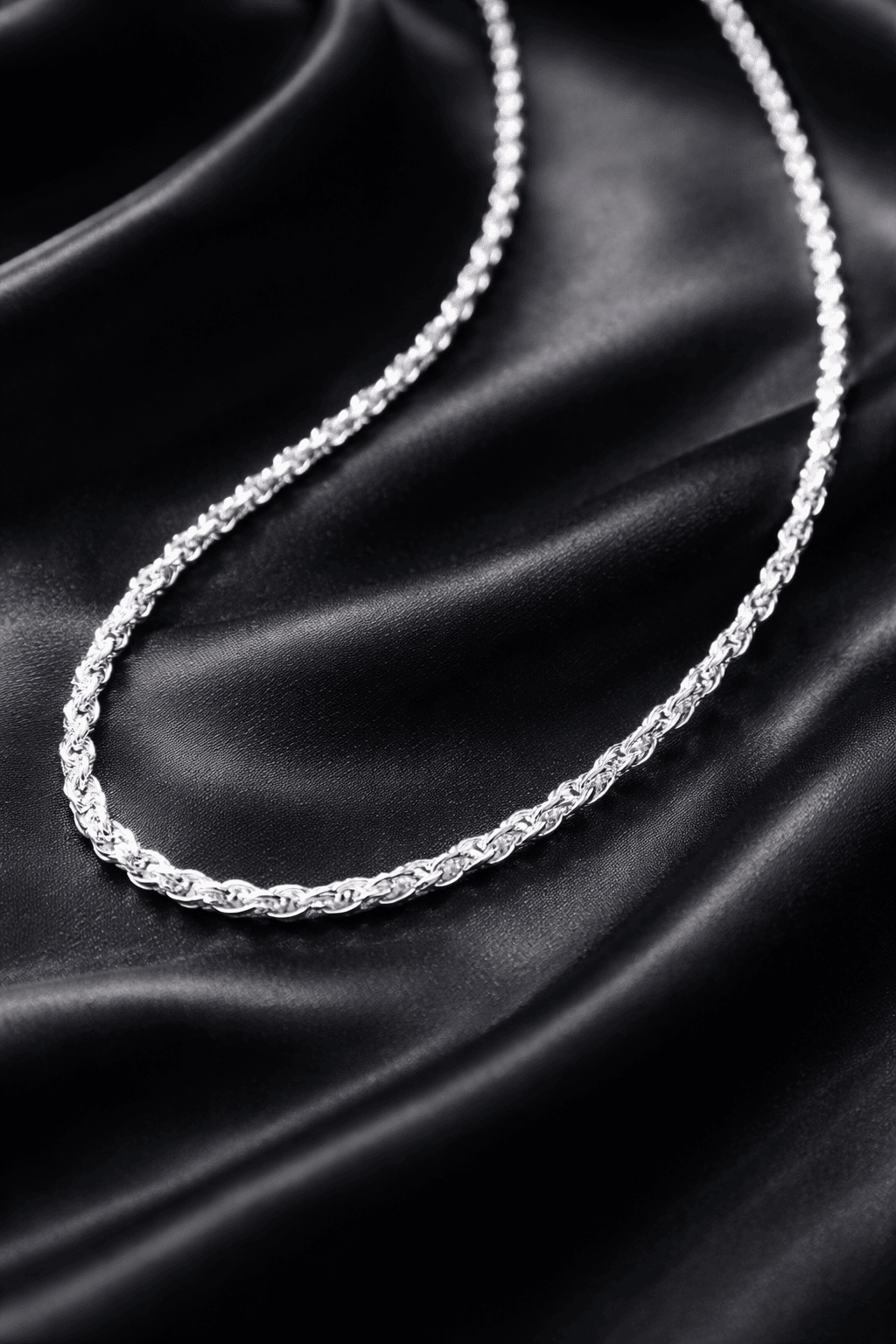Rope Radiance Necklace